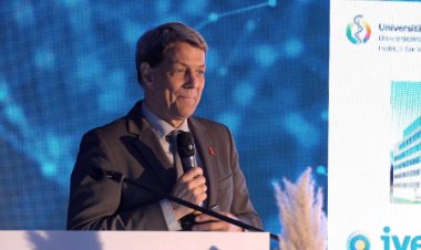 HIV cure as example of scientific collaborations Duesseldorf patient. - prof. Rolf Kaiser